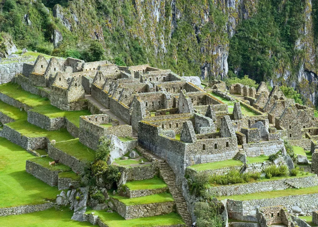 Cusco Inmortal + Montaña Arcoiris (4 Días/ 3 Noches)