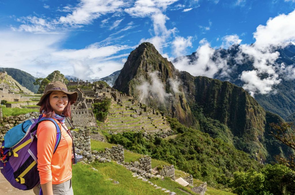 Valle Sagrado Clásico con Conexión a Machu Picchu (2 Días)