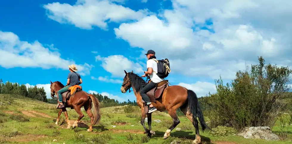 Cusco City Tour en Caballo (Medio Día)